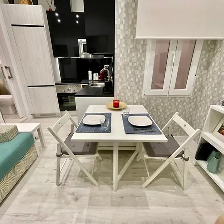 Adorable Apartamento En Chamberi Madrid