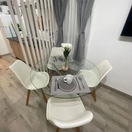 Vistalegre! Coqueto Junto Al Metro Apartment *