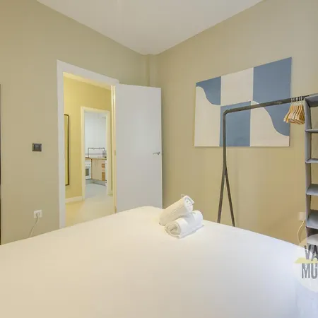Centrico Apt En La Calle Toledo 77 Apartamento