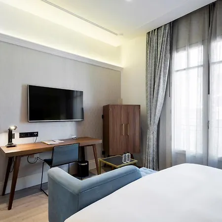 Doubletree By Hilton Madrid-prado Otel 4*