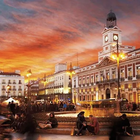 Guest house Parsa Residencial House Madrid