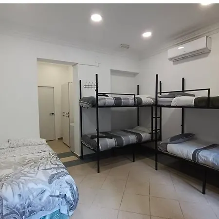 Guest house Parsa Residencial House Madrid