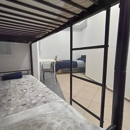 Parsa Residencial House Guest house Madrid