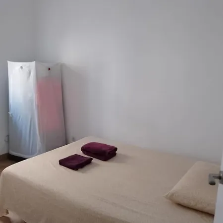 En Piso Compartido *