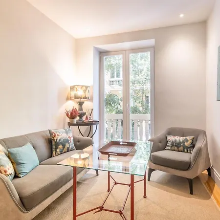 Charming 4-person In Exclusive Barrio Salamanca Castello Ii Madrid