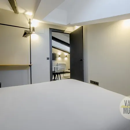 Familiar 5pax En Calle Santa Ana-centro E2 * Madrid