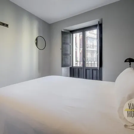 Apartamento Deluxe 7pax En La Latina-centro De E2