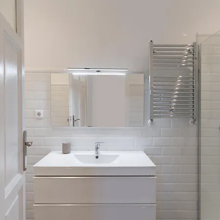 Luxe In Chamberi Chic Madrid