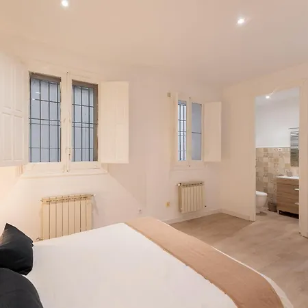 Apartment Luxe In Chamberi Chic Madrid