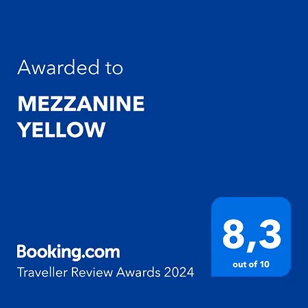 Apartment Mezzanine Yellow Madrid