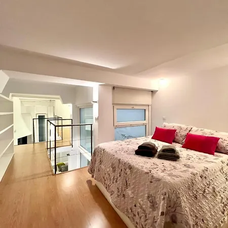 Excelente Loft En Trafalgar *