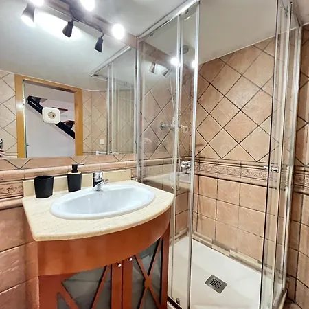 Loft Plaza Mayor 2 Temporal Apartment *