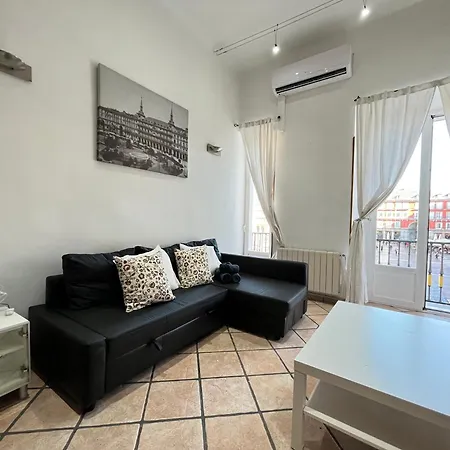 Loft Plaza Mayor 2 Temporal Apartment