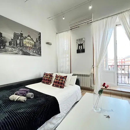Loft Plaza Mayor 3 Temporal Appartement *