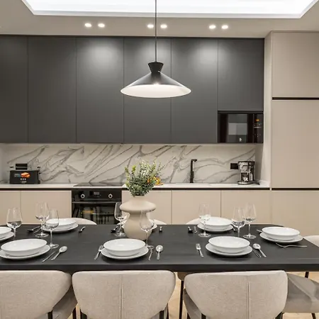Centro Xx Calle Montera 5br 6bh Apartment