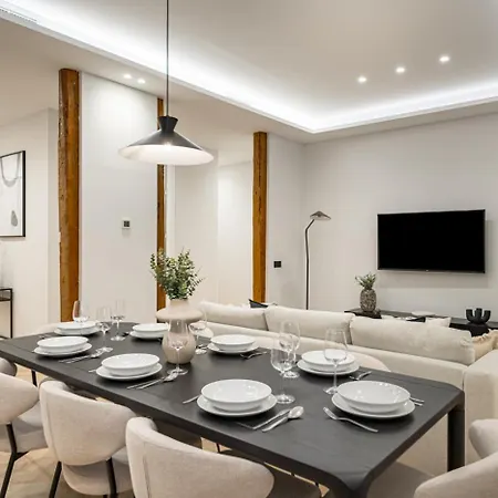 Centro Xx Calle Montera 5br 6bh Apartment