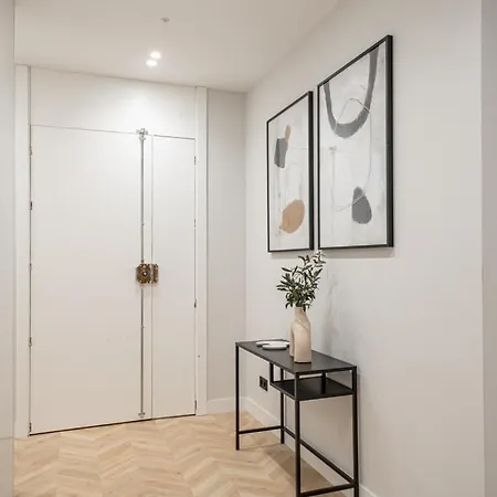 Apartment Centro Xx Calle Montera 5br 6bh
