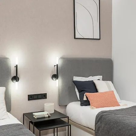 Apartment Centro Xx Calle Montera 5br 6bh Madrid