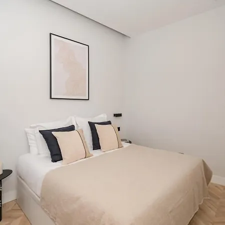Centro Xx Calle Montera 5br 6bh * Madrid