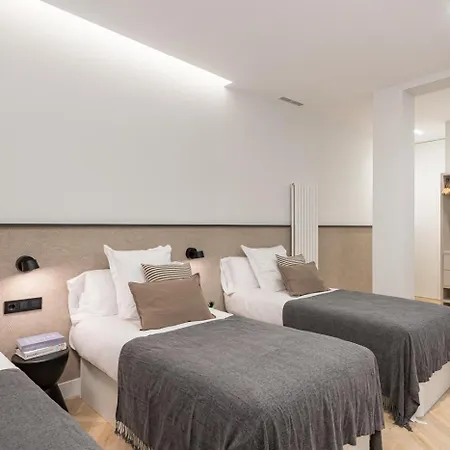 Centro Xx Calle Montera 5br 6bh Apartment Madrid