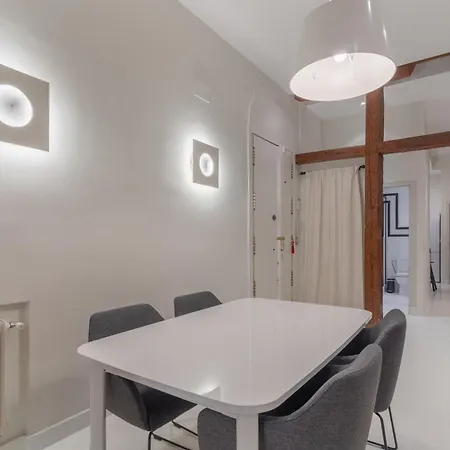 Spacious Modern-3bedrooms 2bathrooms-plaza Mayor * Madrid