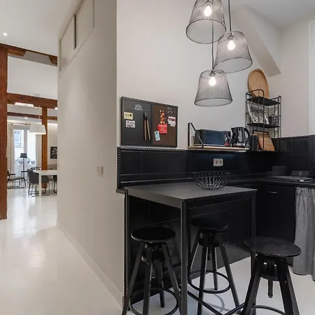 Spacious Modern-3bedrooms 2bathrooms-plaza Mayor Apartamento