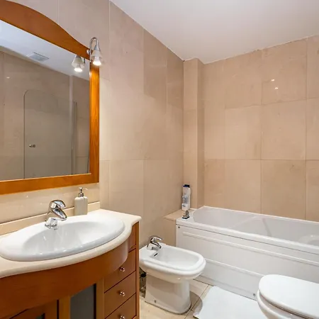 2br Av America Bernabeu Stadium *