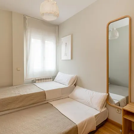 2br Av America Bernabeu Stadium * Madrid