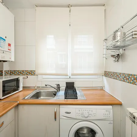 Apartment 2br Av America Bernabeu Stadium *