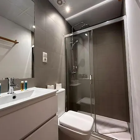 Apartment Penthouse + Terrace In Estrecho - En 20 Madrid
