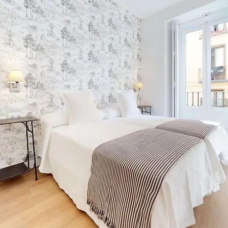 Opera Ii Apartment