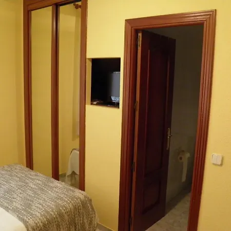Angelines Guest house *