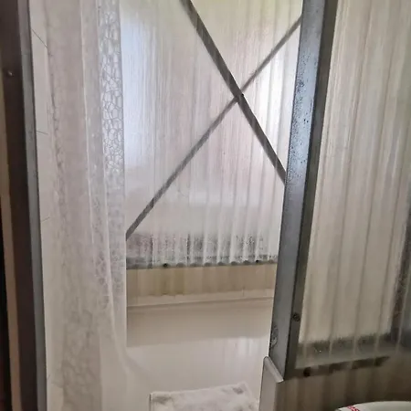 Guest house La De El Chaflan Madrid
