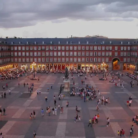 Apartment Puerta Del Sol House