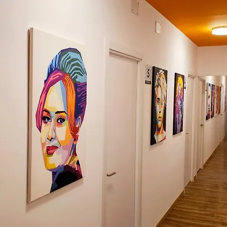 Arc House Pop Art Madrid