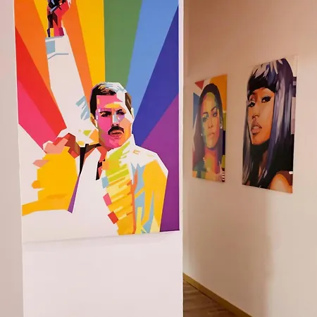 Arc House Pop Art *