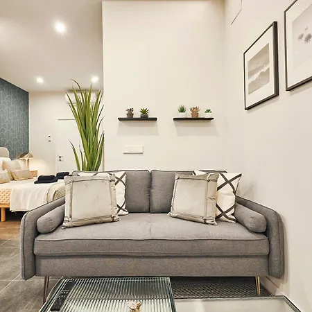 Apartment La Latina Style, By Presidence