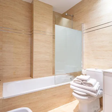 Perfect 4-person In The Heart Of Near Plaza Mayor I 马德里
