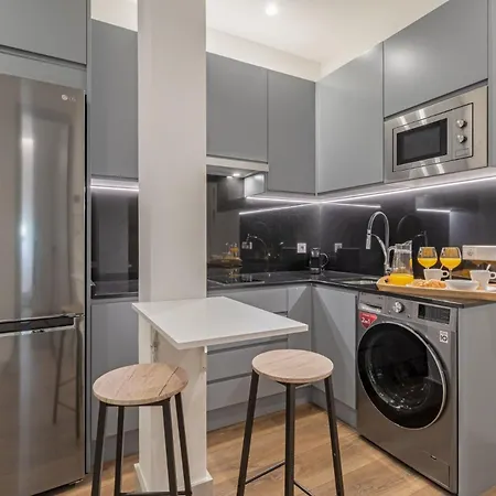 Apartment Cozy Ground-floor For 2 In Chamberi Perfect Spot Quevedo Iv Madrid