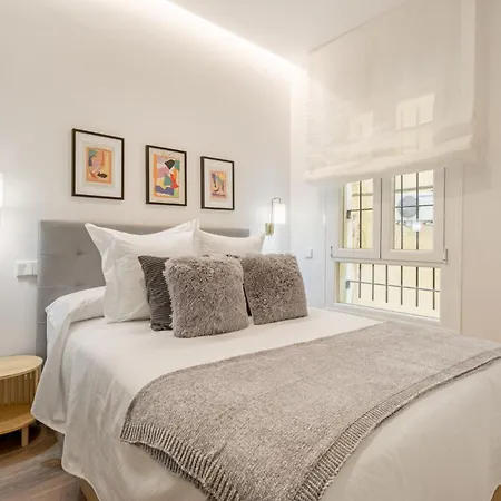Cozy Ground-floor For 2 In Chamberi Perfect Spot Quevedo Iv Madrid