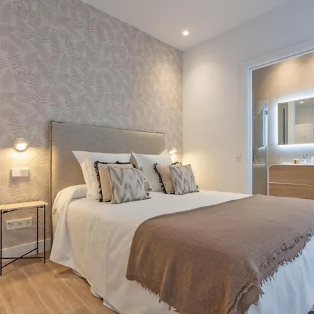 Spacious 2-bedroom In Steps Away From Plaza Espana Conde Duque I Apartment Madrid