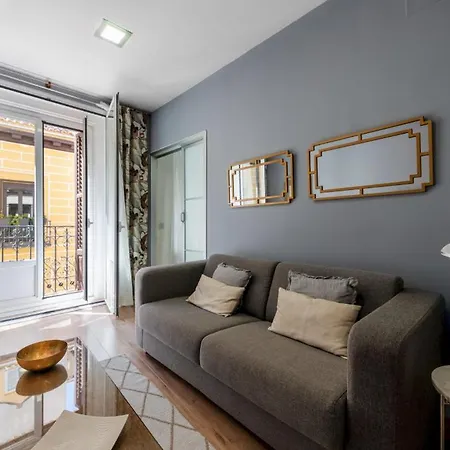 1 Bedroom 1 Bathroom Furnished - Sol - Downtown - Minty Apartment *