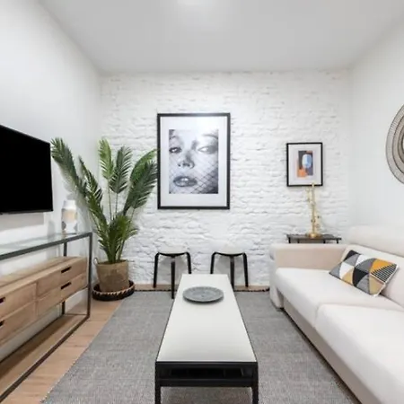 Modern, Cozy And Bright- 2bd 1bth- Tetuan Madrid