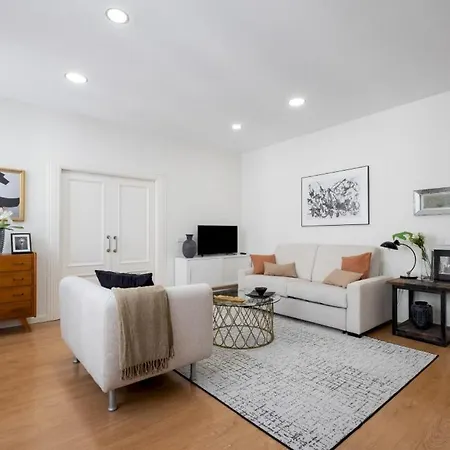 Apartamento 1 Bedroom 1 Bathroom Furnished - Sol - Bright Refurbished - Mintystay *