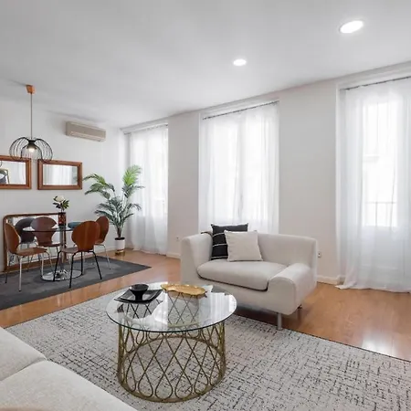 1 Bedroom 1 Bathroom Furnished - Sol - Bright Refurbished - Mintystay Madrid