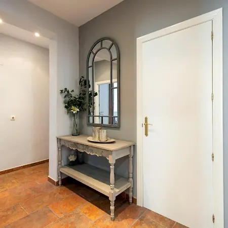 1 Bedroom 1 Bathroom Furnished - Sol - Bright Refurbished - Mintystay *