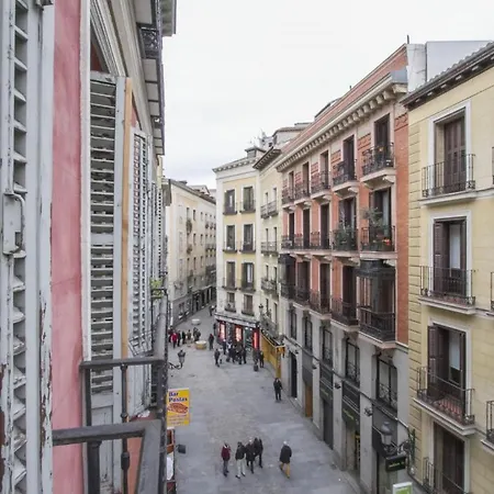Apartamento 1 Bedroom 1 Bathroom Furnished - Sol - Bright Refurbished - Mintystay *