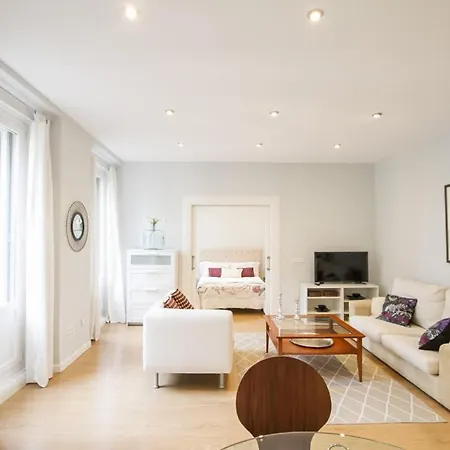 1 Bedroom 1 Bathroom Furnished - Sol - Bright Refurbished - Mintystay