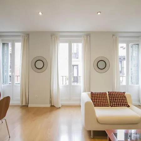 1 Bedroom 1 Bathroom Furnished - Sol - Bright Refurbished - Mintystay Apartamento *