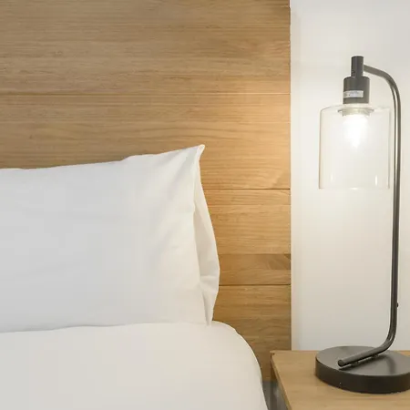 Avila Calle, Precioso Estudio En Santiago Bernabeu-estrecho En Segundo Piso Sin Ascensor Apartamento Madri